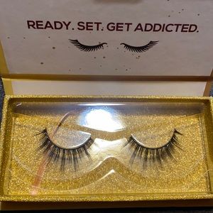 Lashaholic Luxury Lashes